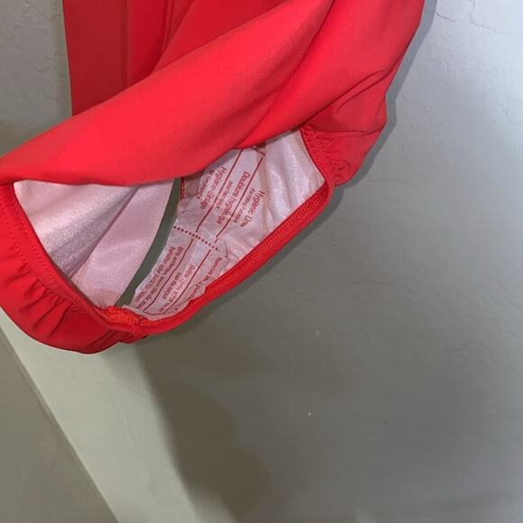 Lands end red full coverage one piece swimsuit - Picture 7 of 8